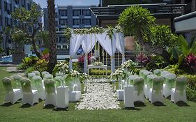 Courtyard By Marriott Bali Seminyak Resort